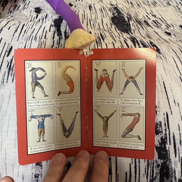 Colonial Williamsburg Hotch Potch Alphabet Doll & Posture Alphabet Cards - Picture 12 of 16